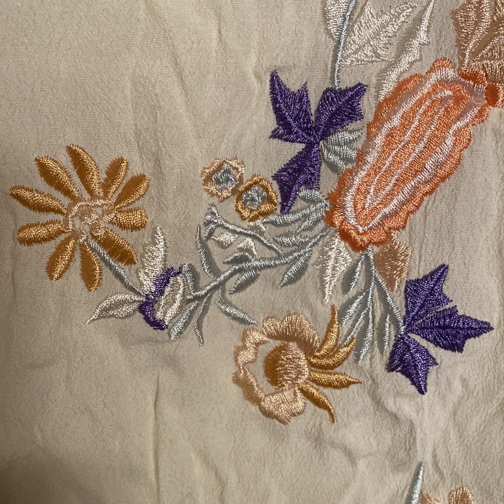 Lovely Girl Embroidered Top - Picture 4 of 4